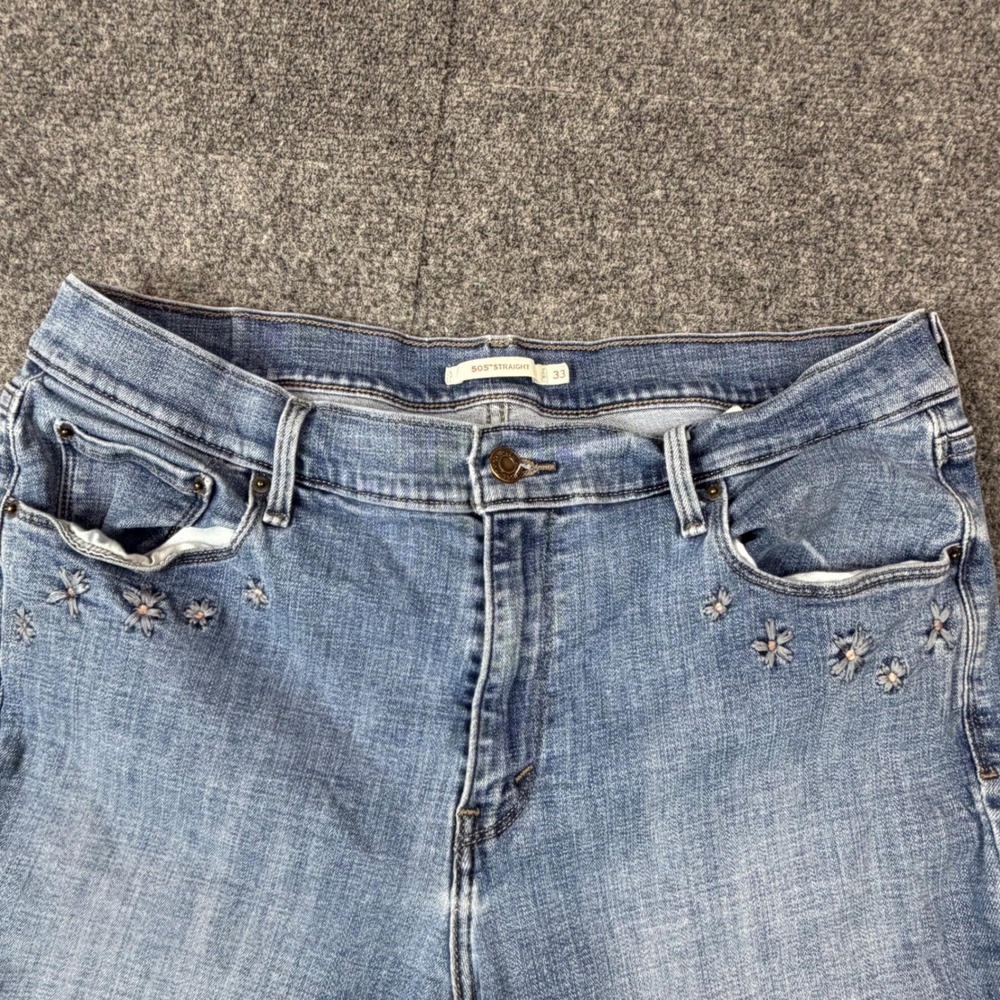 Levis 505 Straight Leg Jeans Womens 33 Medium Wash Floral Embroidered Blue Denim - Picture 3 of 10
